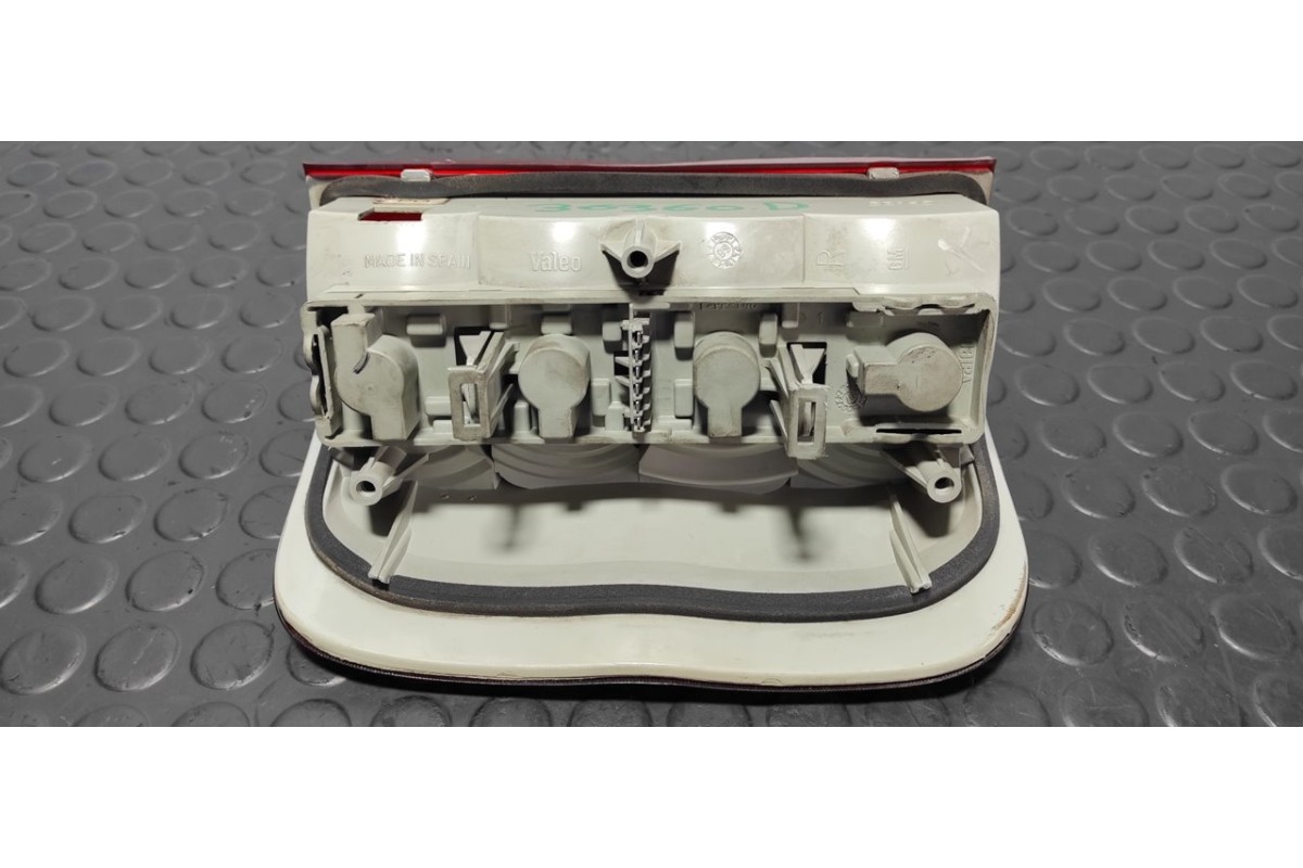 Recambio de piloto trasero derecho para opel combo (corsa b) 1.7 diesel referencia OEM IAM   