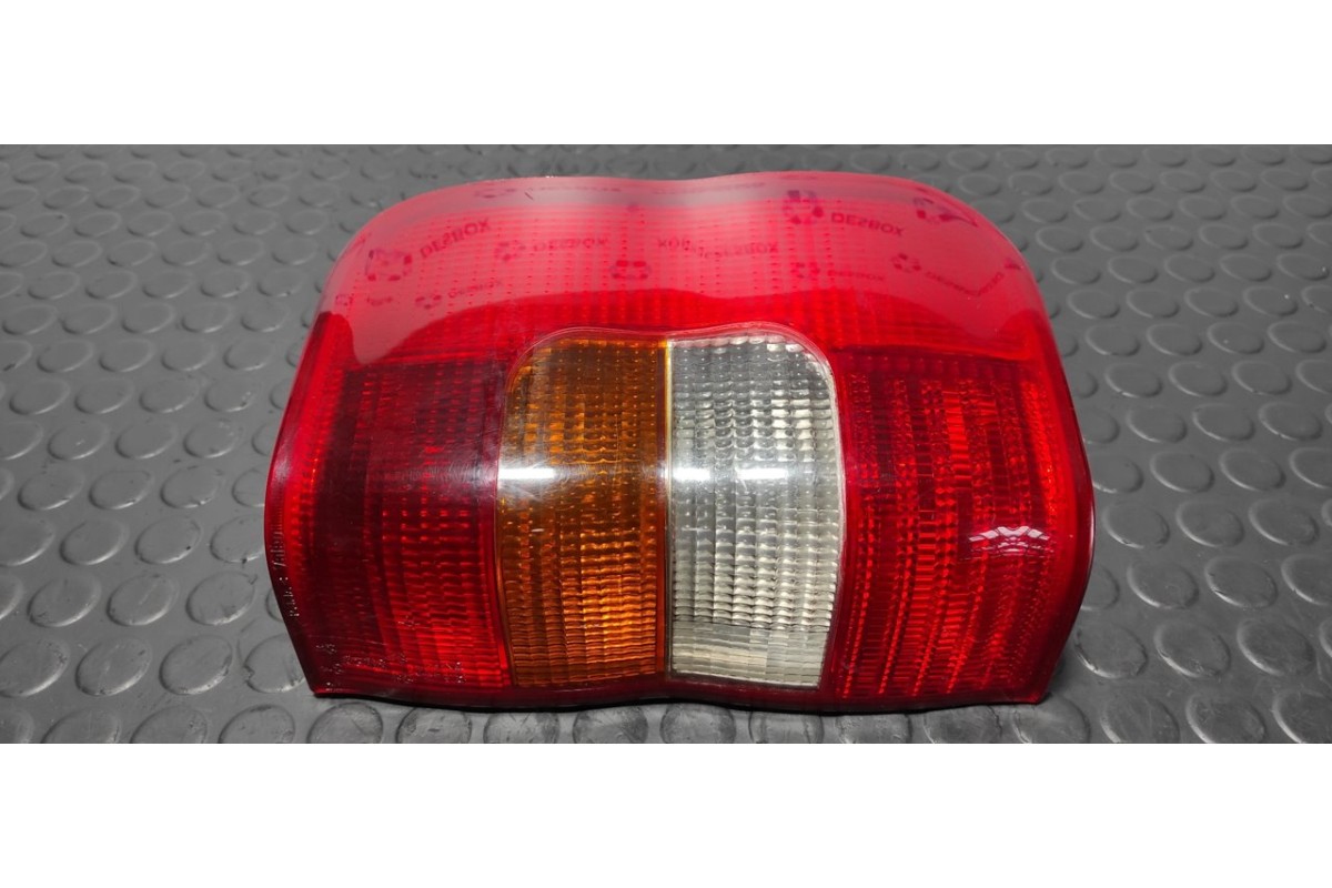 Recambio de piloto trasero derecho para opel combo (corsa b) 1.7 diesel referencia OEM IAM   