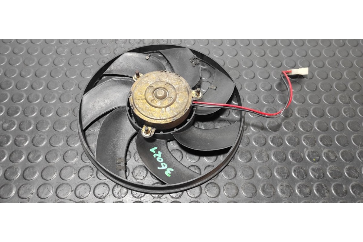 Recambio de electroventilador para mercedes-benz vito (w638) caja cerrada 110 d  (638.074) referencia OEM IAM 9010576  
