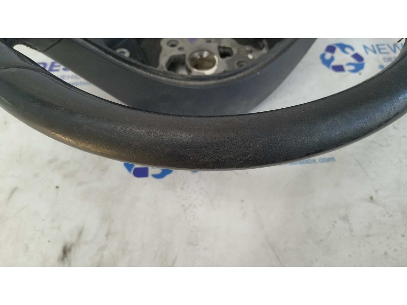 Recambio de volante para mercedes-benz clase clc (cl203) clc 220 cdi (la) (203.708) referencia OEM IAM A2304602118  