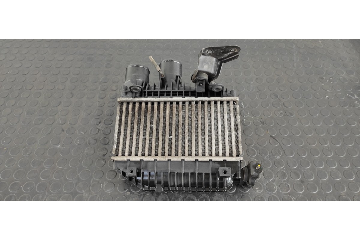 Recambio de intercooler para toyota corolla verso (r1) 2.0 d-4d luna referencia OEM IAM 873067D  