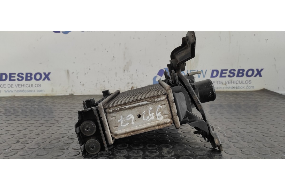 Recambio de intercooler para toyota corolla verso (r1) 2.0 d-4d luna referencia OEM IAM 873067D  