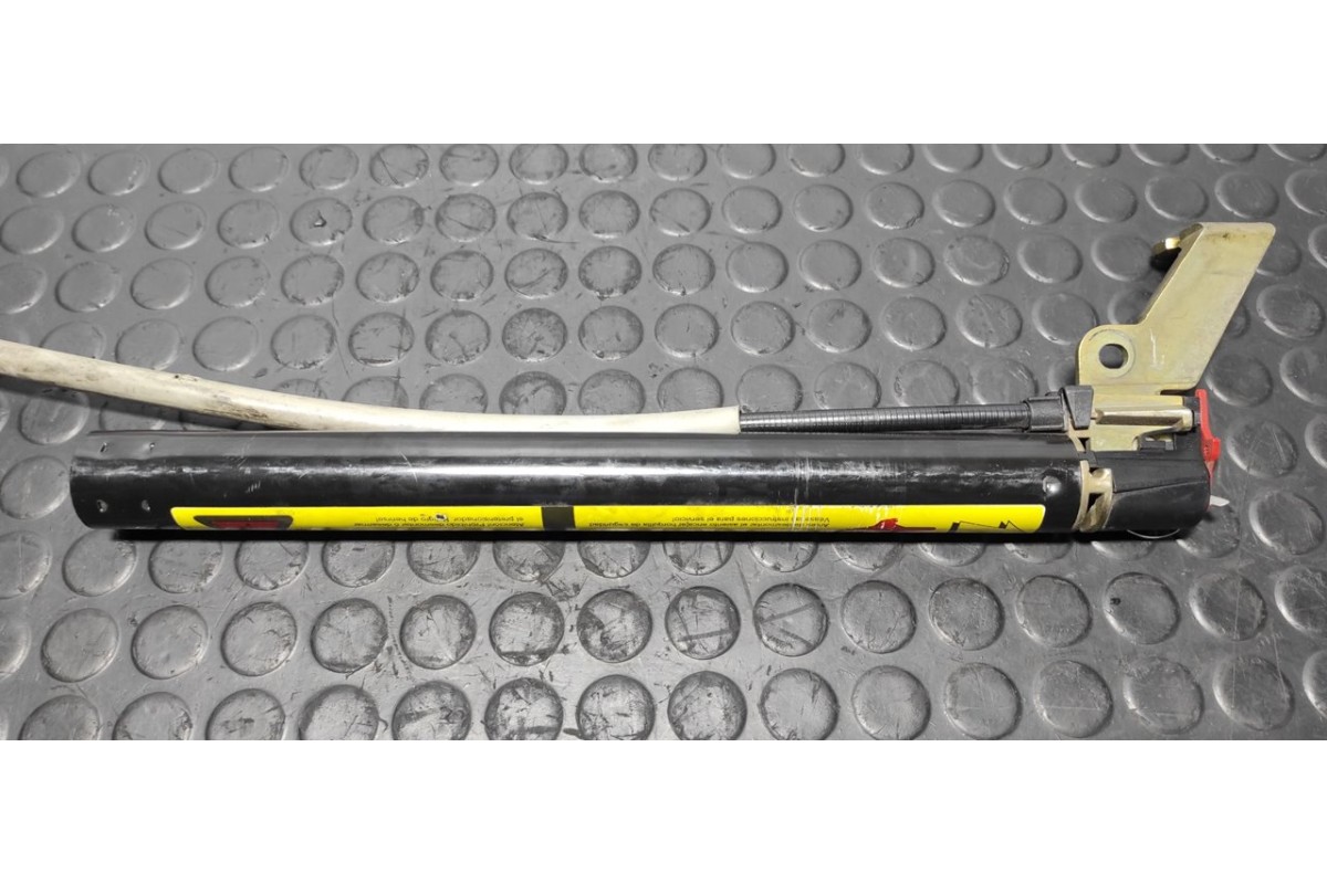 Recambio de enganche cinturon delantero derecho para opel combo (corsa b) 1.7 diesel referencia OEM IAM 90387492  