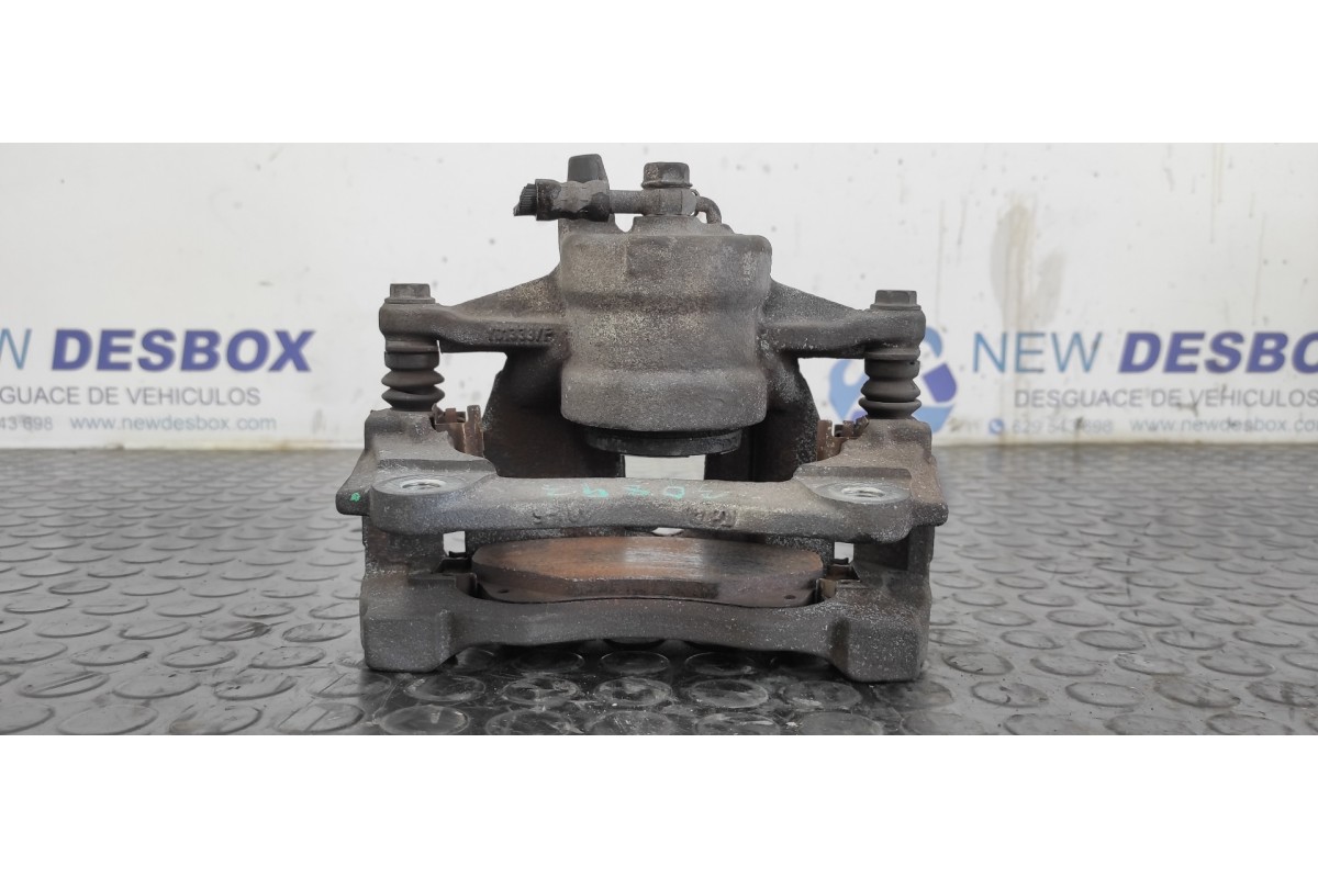 Recambio de pinza de freno delantera izquierda para toyota corolla verso (r1) 2.0 turbodiesel cat referencia OEM IAM Y01333F  