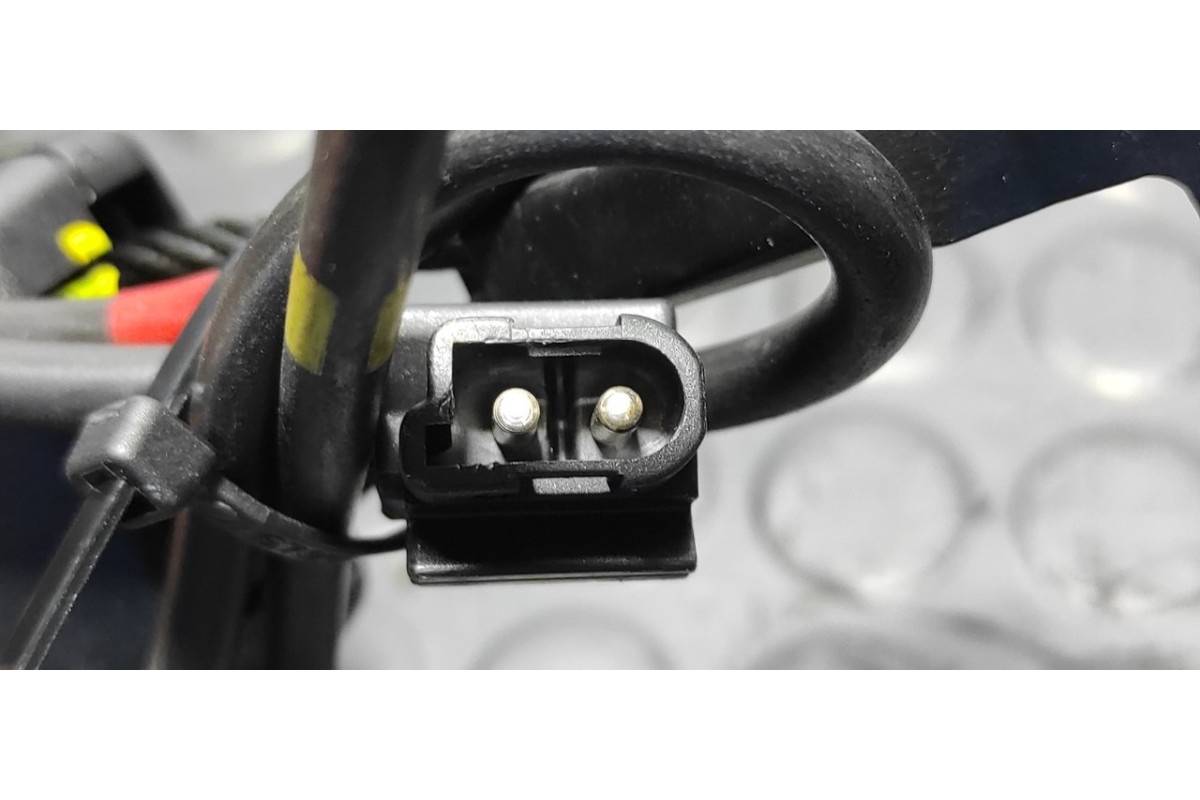 Recambio de enganche cinturon delantero izquierdo para mercedes-benz clase s (w140) berlina 5.0 v8 32v cat referencia OEM IAM 14