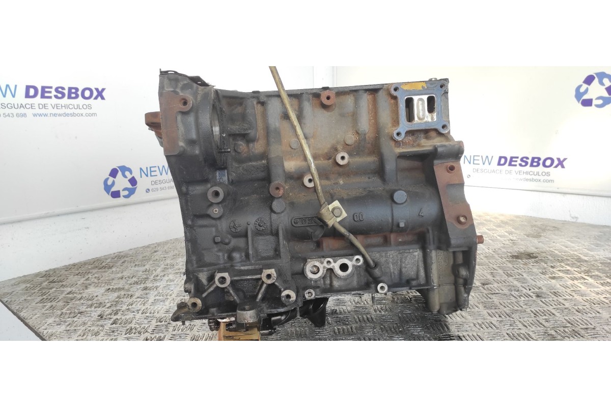 Recambio de bloque para ford transit caja cerrada, corta (fy) (2000 =>) ft 330 2.4 referencia OEM IAM 2S7Q6015AA  