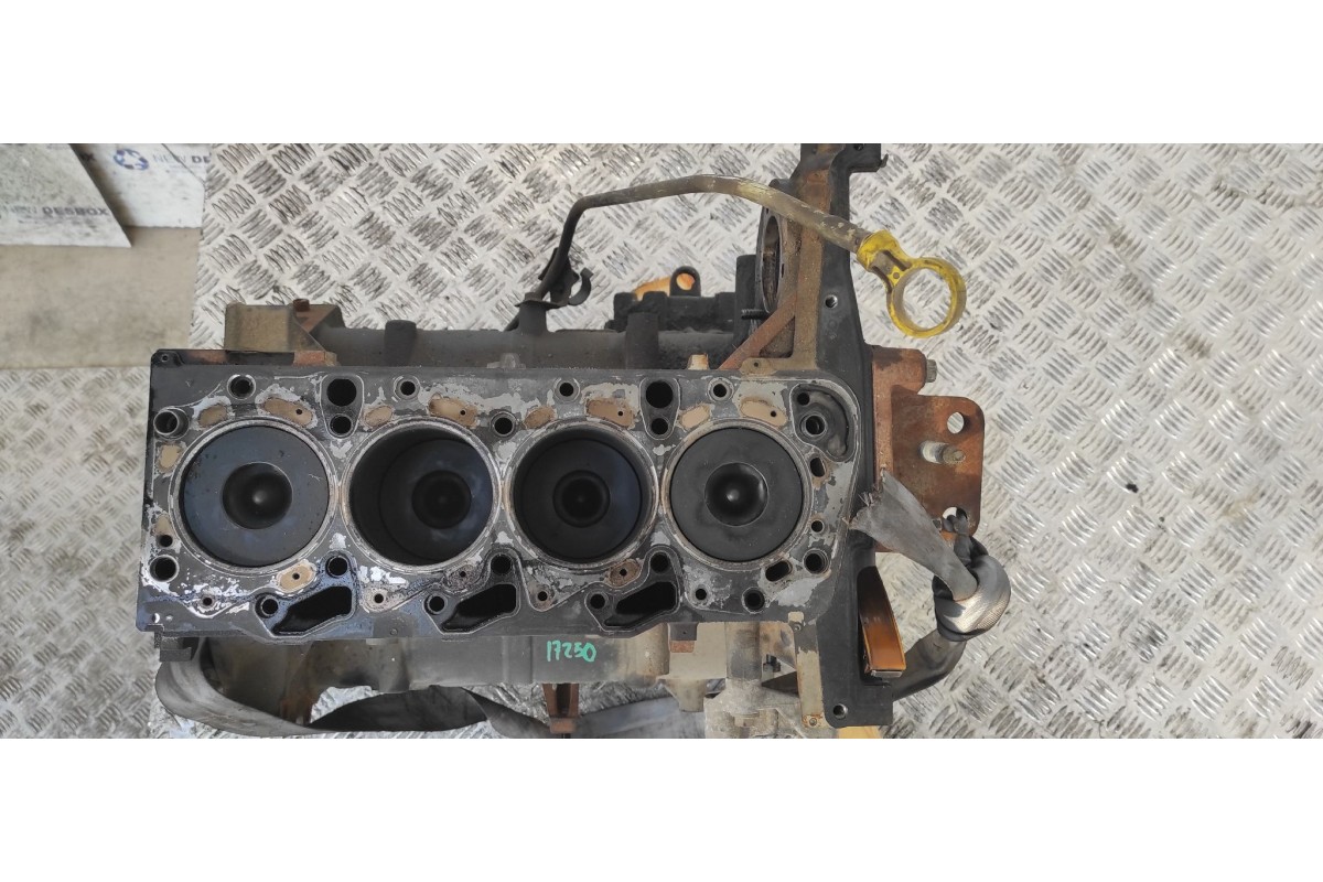 Recambio de bloque para ford transit caja cerrada, corta (fy) (2000 =>) ft 330 2.4 referencia OEM IAM 2S7Q6015AA  
