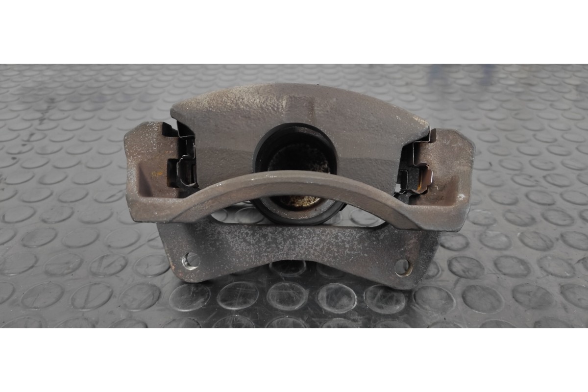 Recambio de pinza de freno delantera derecha para toyota corolla (e12) 2.0 d-4d linea luna berlina referencia OEM IAM BL32211269