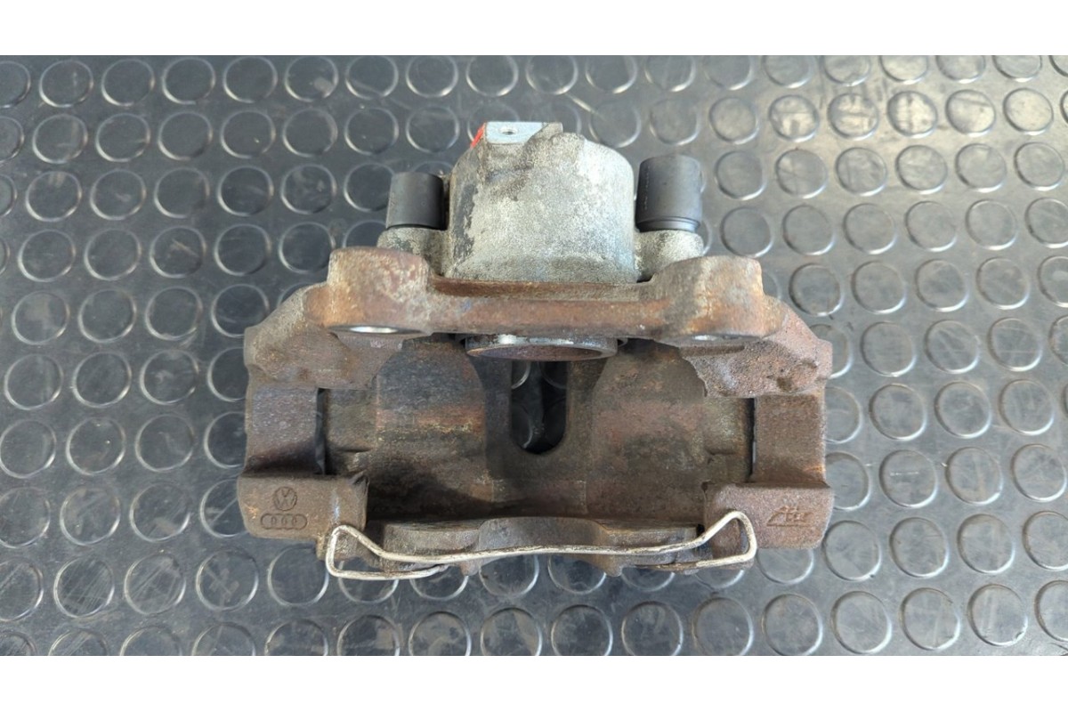 Recambio de pinza de freno delantera derecha para audi a6 berlina (4b2) 2.5 tdi referencia OEM IAM ATE88557  