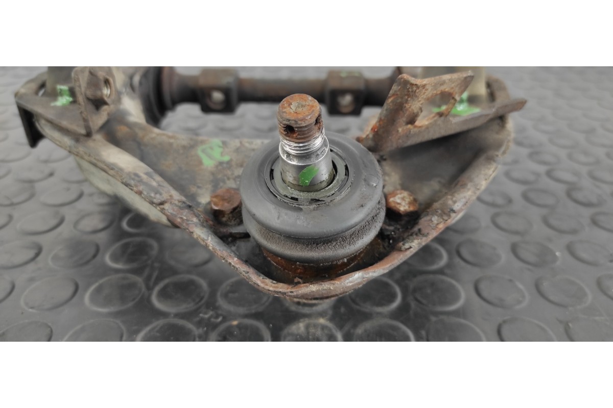 Recambio de brazo derecho superior delantero para mitsubishi montero (v20/v40) 2800 td american dream (3-ptas.) referencia OEM I