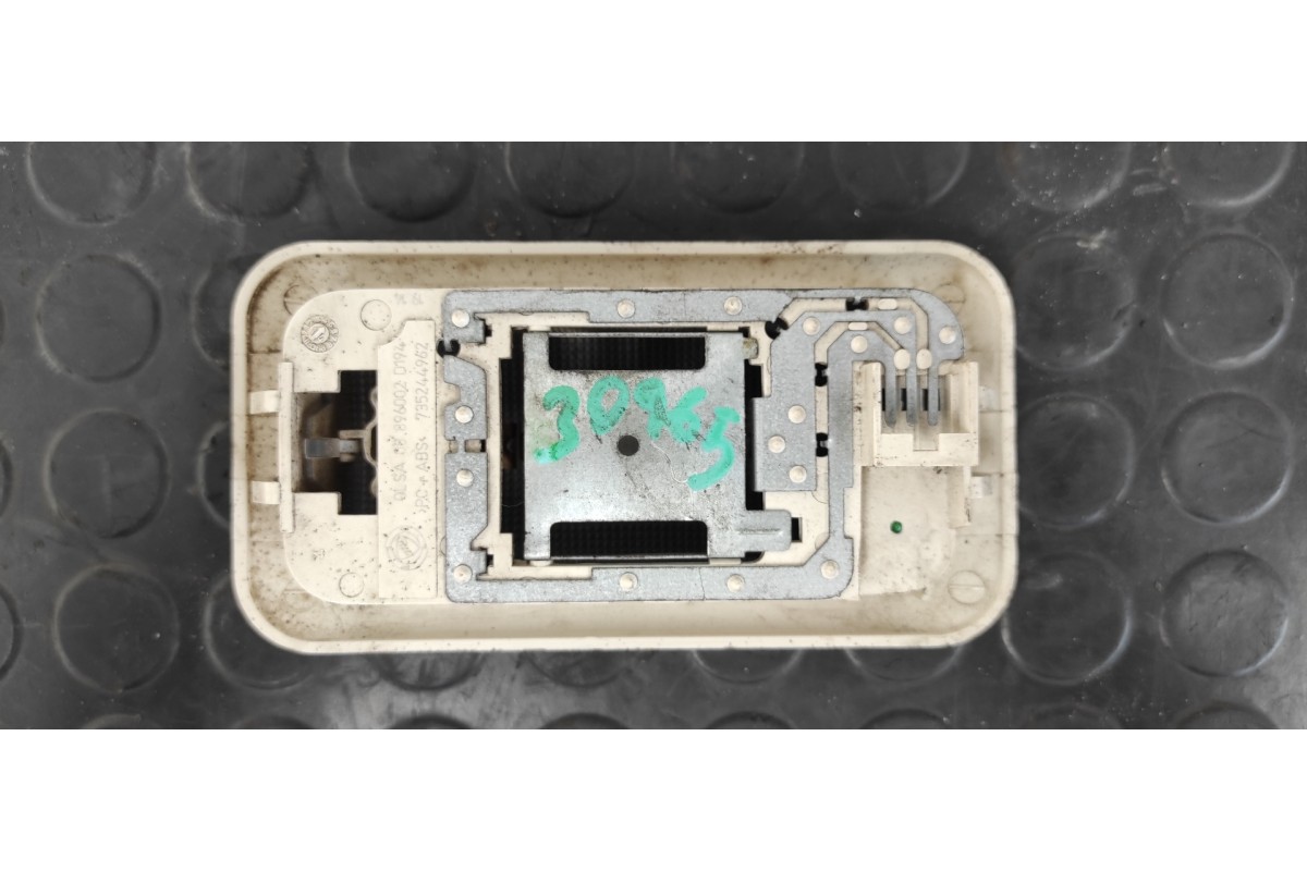 Recambio de luz interior para fiat 500 cabrio (150) color therapy referencia OEM IAM 735244962  