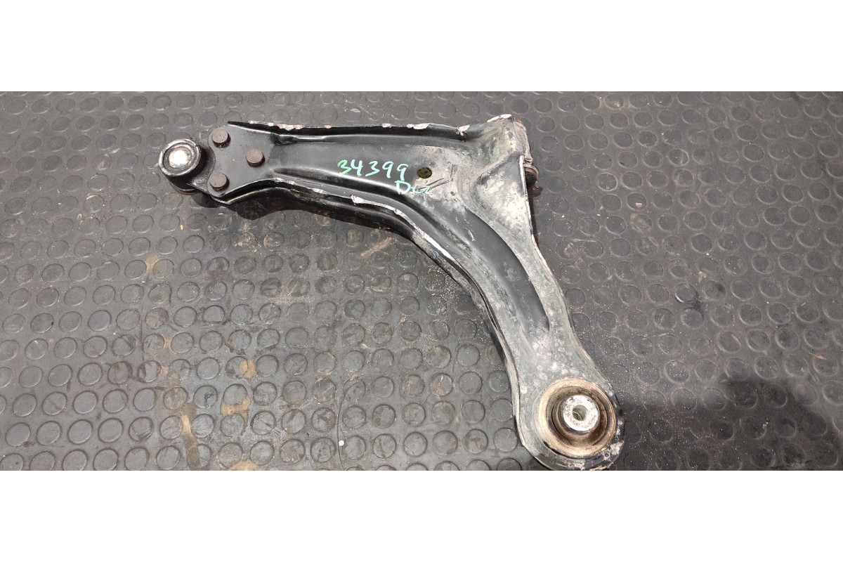 Recambio de brazo derecho inferior delantero para mercedes-benz vito (w638) combi 108 cdi (638.194) referencia OEM IAM   