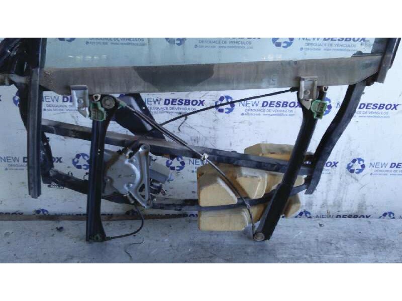 Recambio de elevalunas delantero izquierdo para audi a4 berlina (8e) 2.5 v6 24v tdi referencia OEM IAM 8D0837397C  