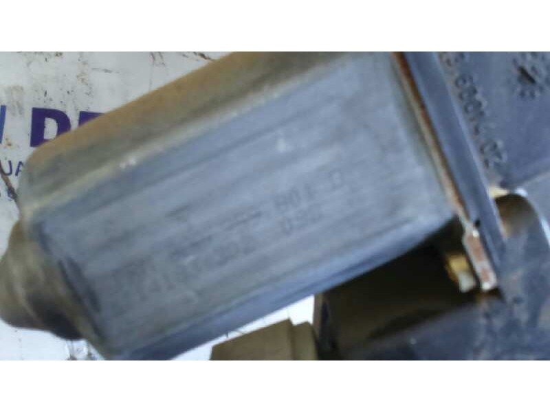 Recambio de elevalunas delantero izquierdo para audi a4 berlina (8e) 2.5 v6 24v tdi referencia OEM IAM 8D0837397C  