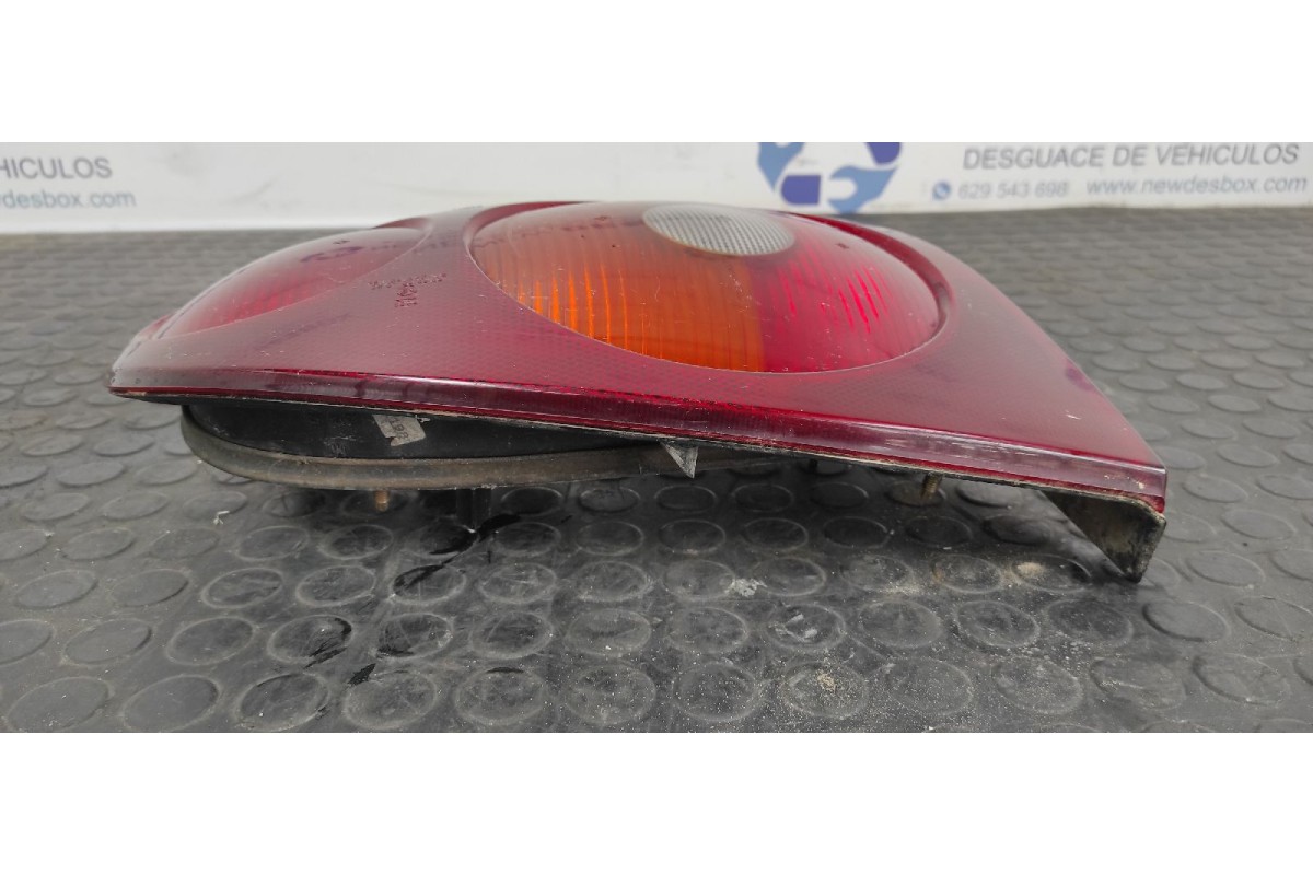 Recambio de piloto trasero izquierdo para renault megane i coach/coupe (da0) 1.6e alize referencia OEM IAM 7700428056  