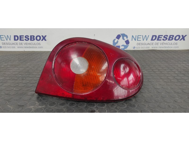 Recambio de piloto trasero derecho para renault megane i coach/coupe (da0) 1.6e alize referencia OEM IAM 7700428057  