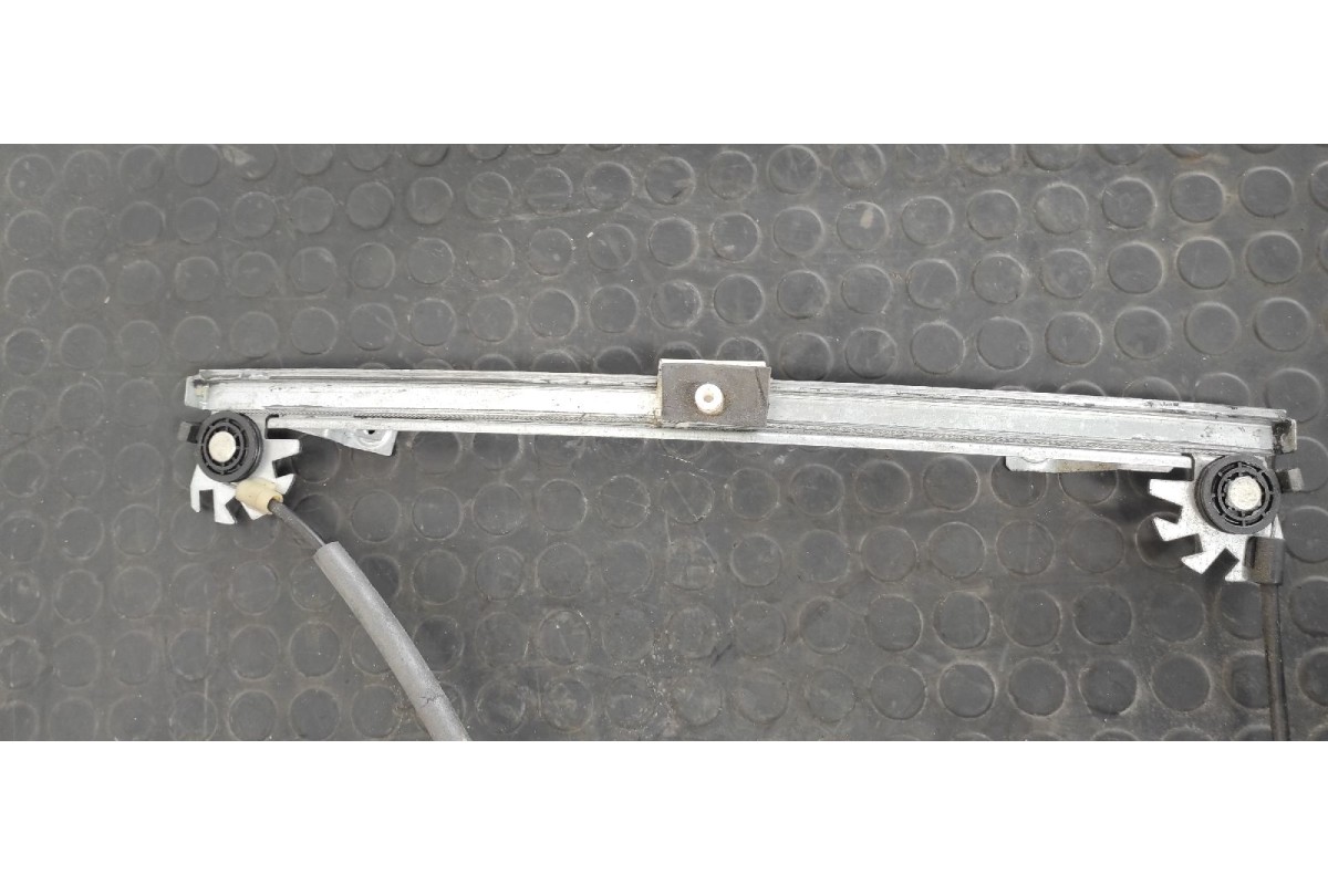 Recambio de elevalunas delantero izquierdo para renault megane i coach/coupe (da0) 1.6e alize referencia OEM IAM 0240006  