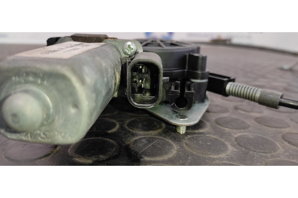 Recambio de elevalunas delantero izquierdo para renault megane i coach/coupe (da0) 1.6e alize referencia OEM IAM 0240006  