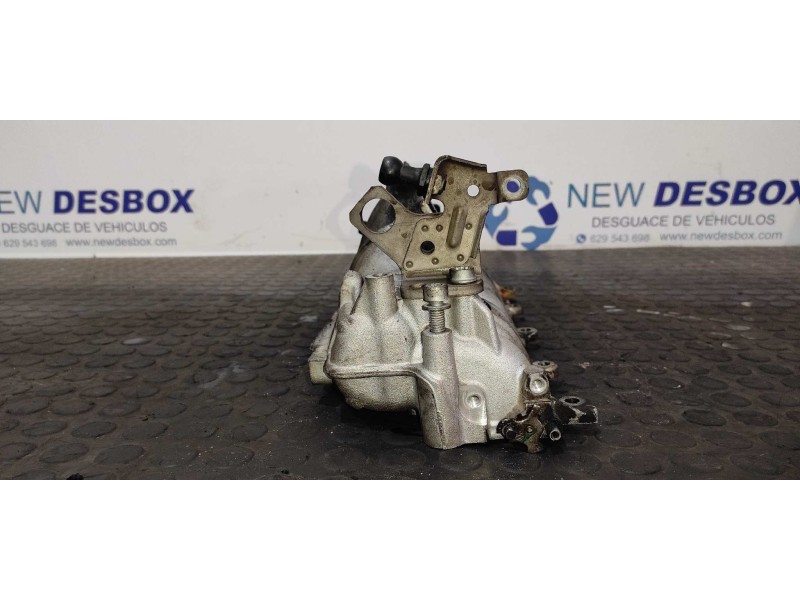 Recambio de colector admision para audi a4 berlina (8e) 2.0 tdi 16v (103kw) referencia OEM IAM 03G129713H  