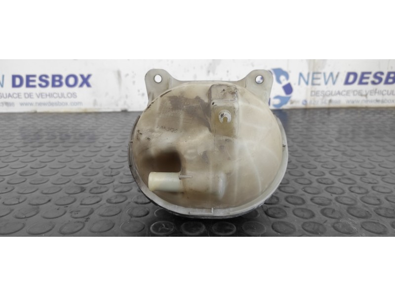 Recambio de deposito expansion para toyota corolla verso (r1) 2.0 d-4d luna referencia OEM IAM 51994A0  