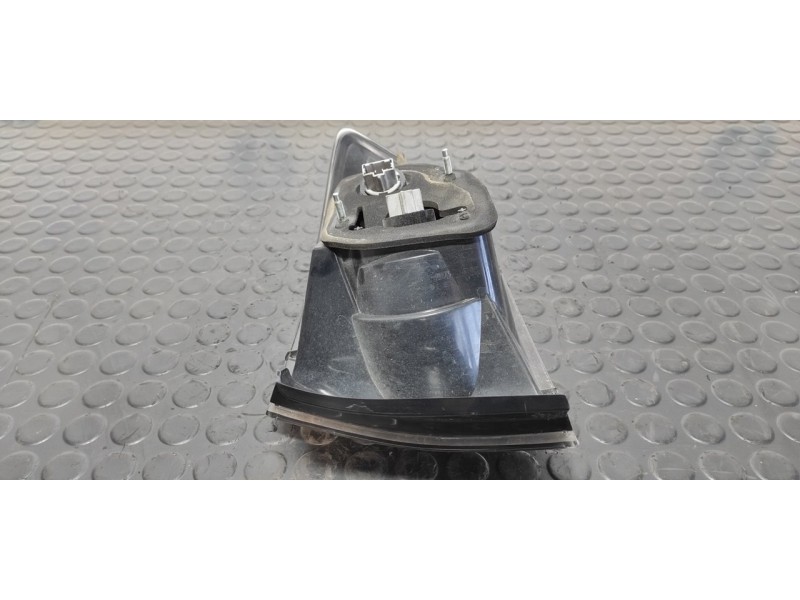 Recambio de piloto trasero izquierdo para mazda 3 berlina (bk) 1.6 cd diesel cat referencia OEM IAM P2688  