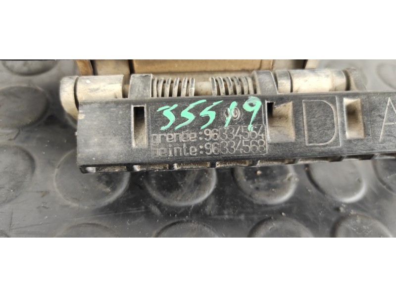 Recambio de maneta delantera derecha para citroen xsara berlina 2.0 hdi exclusive (80kw) referencia OEM IAM 96334564  