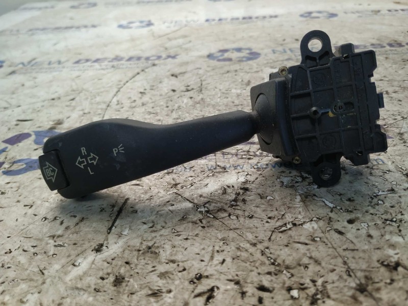Recambio de mando intermitentes para bmw serie 3 berlina (e46) 2.0 16v diesel cat referencia OEM IAM 8363668  