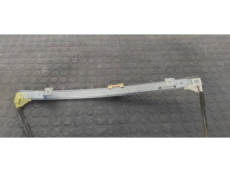Recambio de elevalunas delantero derecho para renault clio ii fase ii (b/cb0) 1.4 16v referencia OEM IAM 117312  