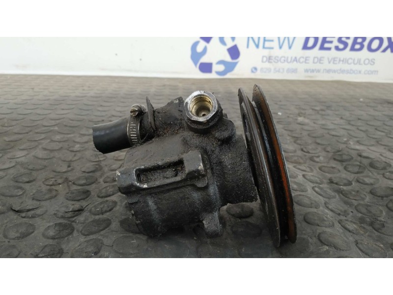 Recambio de bomba direccion para opel astra f berlina 1.7 turbodiesel (17 dt / lu8) referencia OEM IAM 26008257  