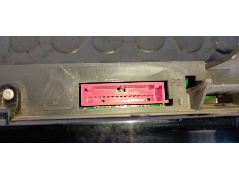 Recambio de cuadro instrumentos para renault scenic ii adventure by coronel tapiocca referencia OEM IAM P8200461294H  