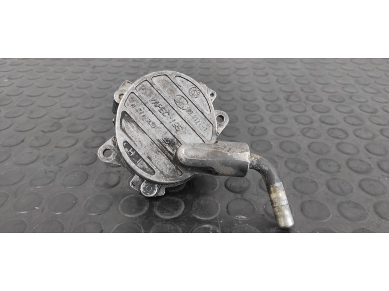 Recambio de depresor freno / bomba vacio para mercedes-benz clase c (w203) berlina 2.7 cdi 20v cat referencia OEM IAM A611230006