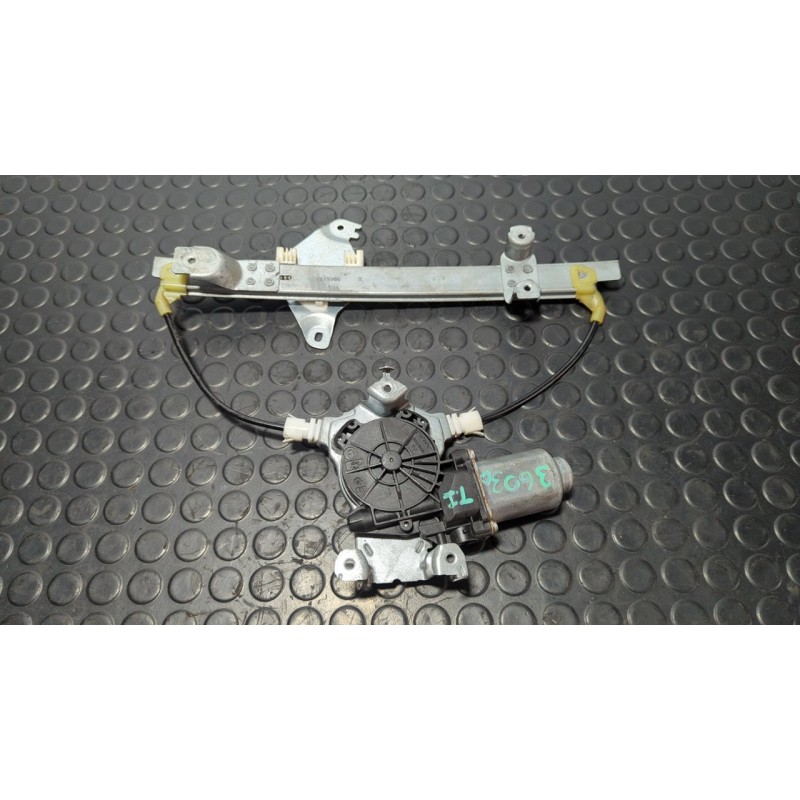 Recambio de elevalunas trasero izquierdo para nissan qashqai (j10) acenta referencia OEM IAM 402053A  