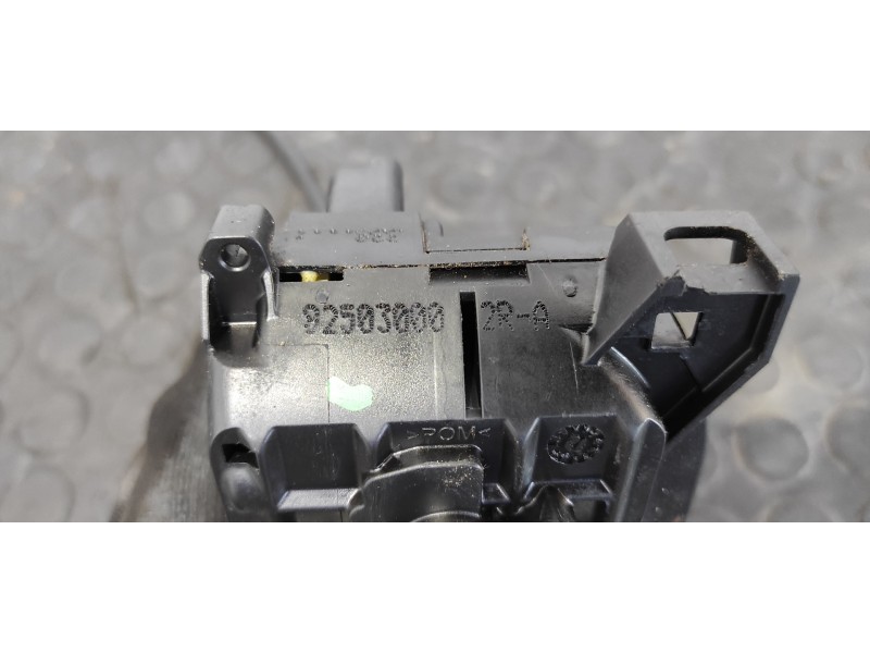 Recambio de cerradura puerta trasera izquierda para renault megane iii berlina 5 p gt-style referencia OEM IAM 825030002R  