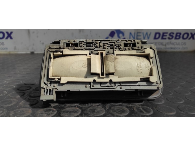 Recambio de luz interior para citroen jumper caja abierta (06.2006 =>) 33 l1 hdi 100 referencia OEM IAM 735244963  
