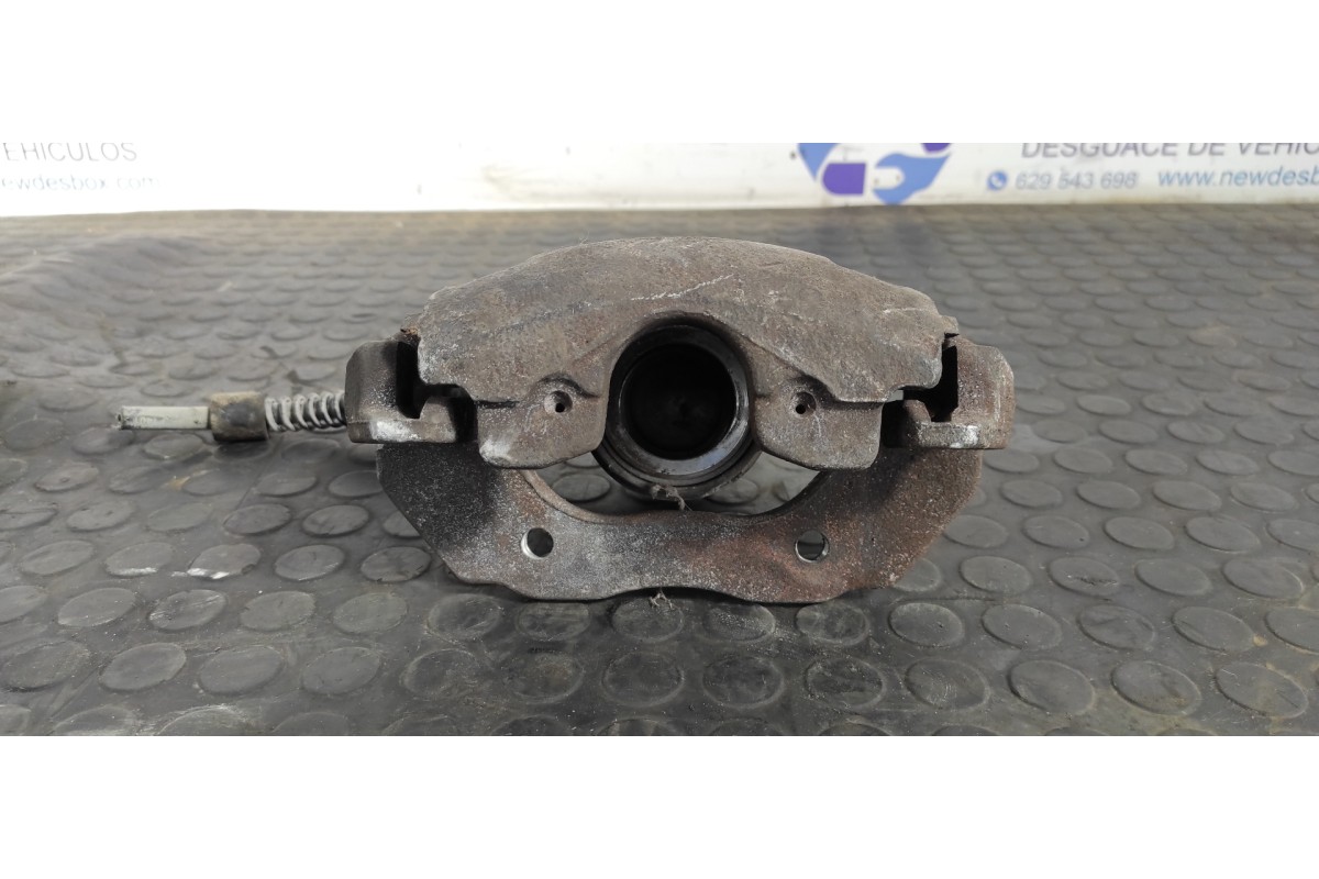 Recambio de pinza de freno delantera derecha para ford tourneo connect (tc7) 1.8 tdci cat referencia OEM IAM 578D2  