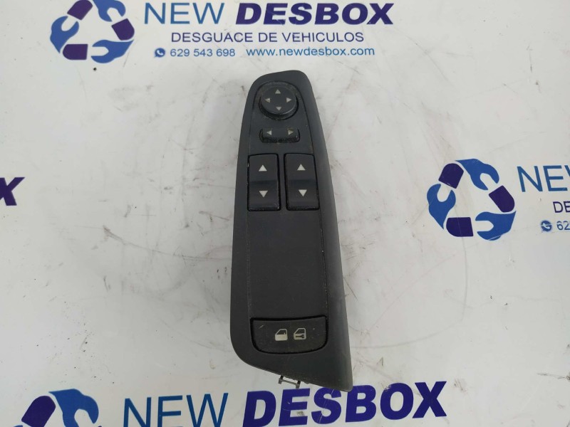 Recambio de mando elevalunas delantero izquierdo para fiat stilo (192) 1.9 jtd / 1.9 jtd 115 active referencia OEM IAM B569  