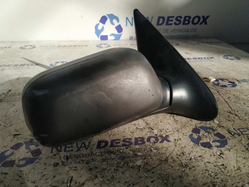 Recambio de retrovisor derecho para nissan primera berl./familiar (p10/w10) 2.0 diesel referencia OEM IAM 4004106RH  