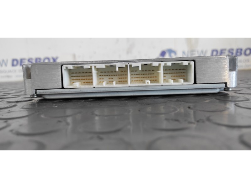 Recambio de centralita motor uce para toyota corolla verso (r1) 2.0 turbodiesel cat referencia OEM IAM 896610F010  