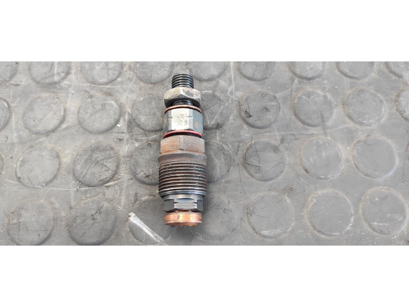 Recambio de inyector para opel monterey ltd referencia OEM IAM 5630150  