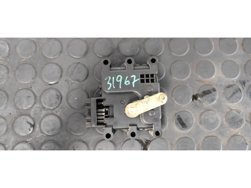 Recambio de motor apertura trampillas climatizador para mazda 5 berl. (cr) 1.8 active referencia OEM IAM 7619E  
