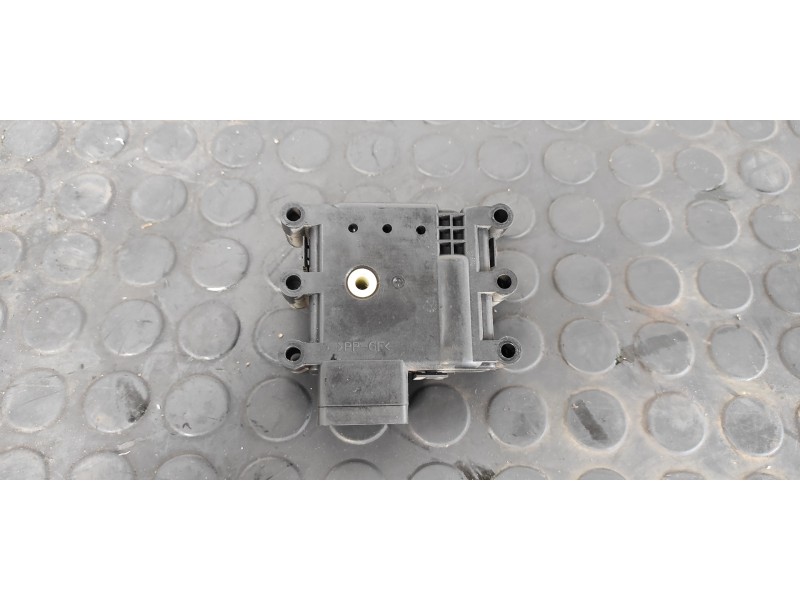 Recambio de motor apertura trampillas climatizador para mazda 5 berl. (cr) 1.8 active referencia OEM IAM 7619E  