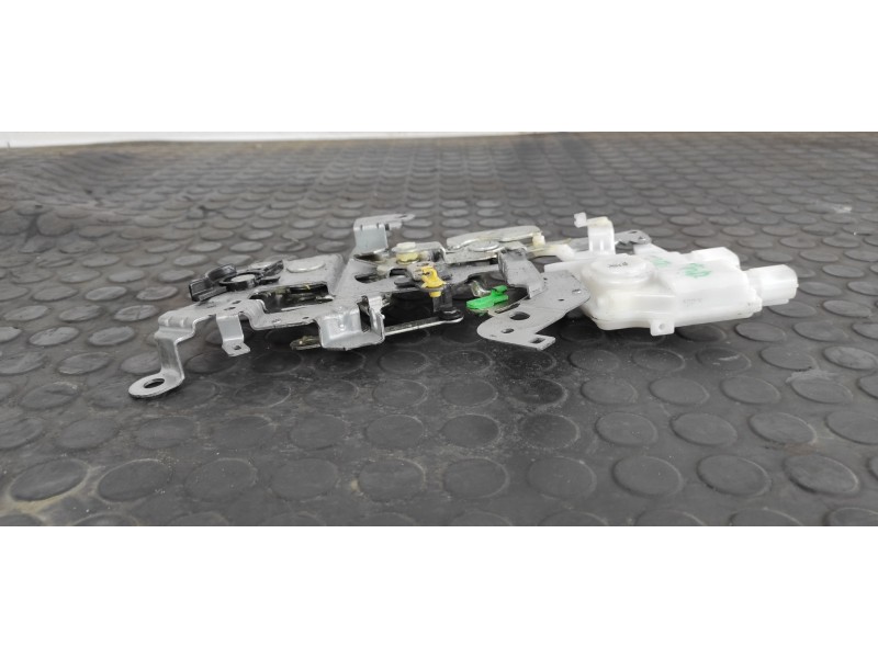 Recambio de cerradura corredera derecha para mazda 5 berl. (cr) 1.8 active referencia OEM IAM   