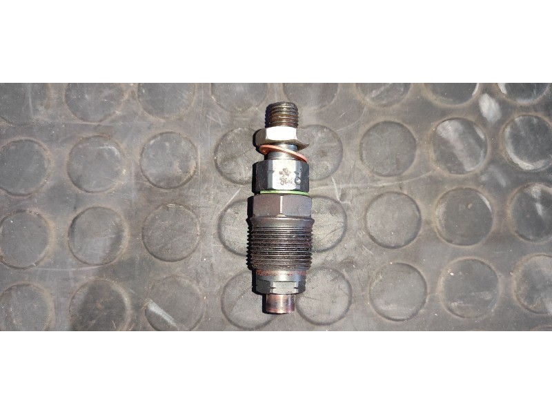 Recambio de inyector para opel combo (corsa b) 1.7 diesel referencia OEM IAM 881090568  