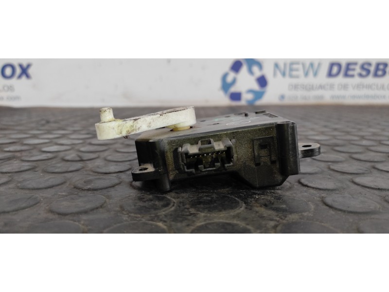 Recambio de motor apertura trampillas climatizador para mazda 5 berl. (cr) 1.8 active referencia OEM IAM HB601BA6R01  