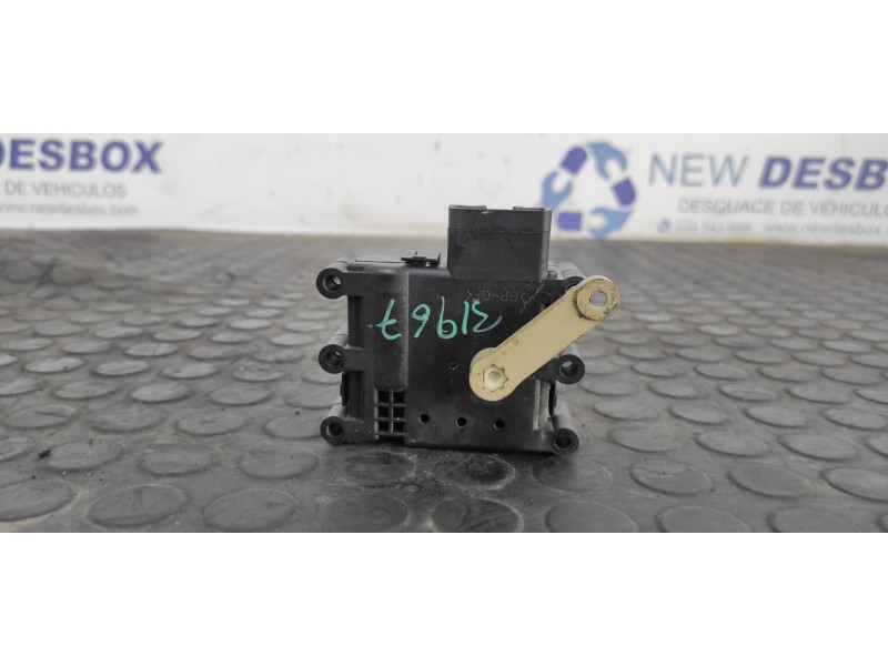 Recambio de motor apertura trampillas climatizador para mazda 5 berl. (cr) 1.8 active referencia OEM IAM 7616F  