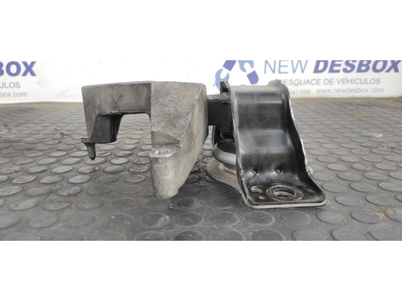 Recambio de soporte motor para renault megane ii berlina 3p 1.5 dci diesel referencia OEM IAM 8200592642  