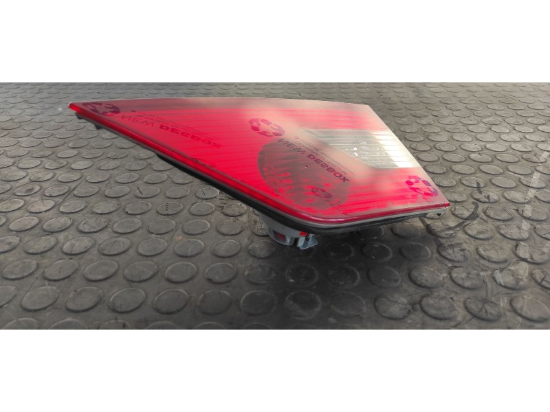 Recambio de piloto porton derecho para bmw x3 (e83) 2.0 16v diesel cat referencia OEM IAM 63213418444  