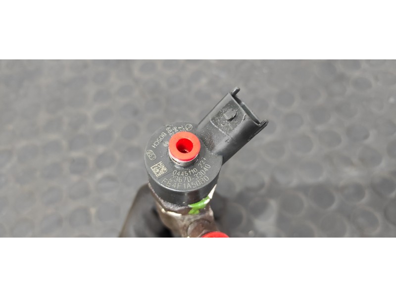 Recambio de inyector para toyota corolla (e12) 1.4 turbodiesel cat referencia OEM IAM 2367033040  