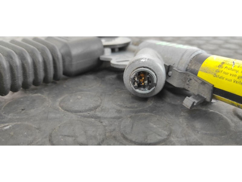 Recambio de pretensor airbag derecho para bmw x3 (e83) 2.0 16v diesel cat referencia OEM IAM 7073380  