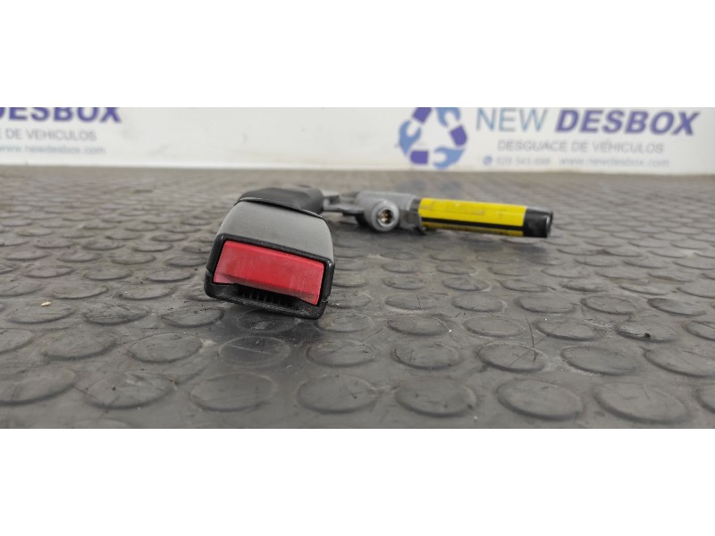 Recambio de pretensor airbag derecho para bmw x3 (e83) 2.0 16v diesel cat referencia OEM IAM 7073380  
